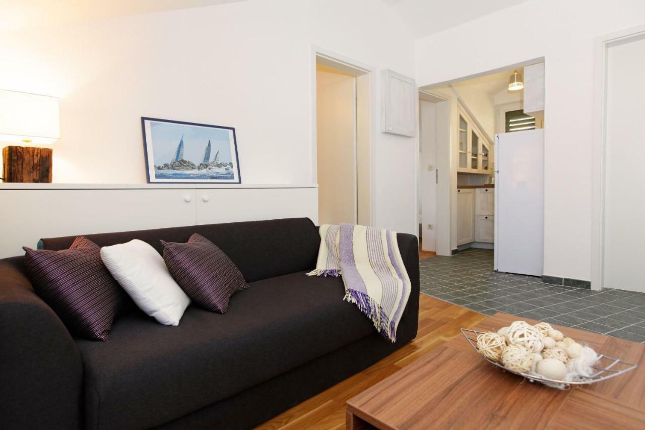 Superb Penthouse Luna Apartment Bol Exterior photo